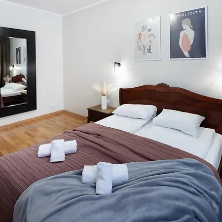 Apartament Embassy Center With Parking