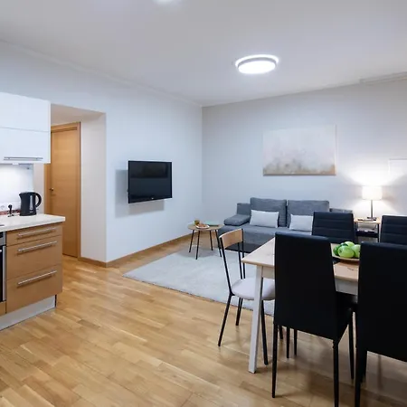 Embassy Center With Parking * Ryga