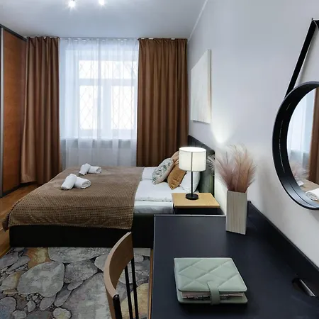 Embassy Center With Parking Apartment Riga