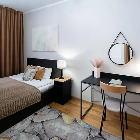 Apartment Embassy Center With Parking *