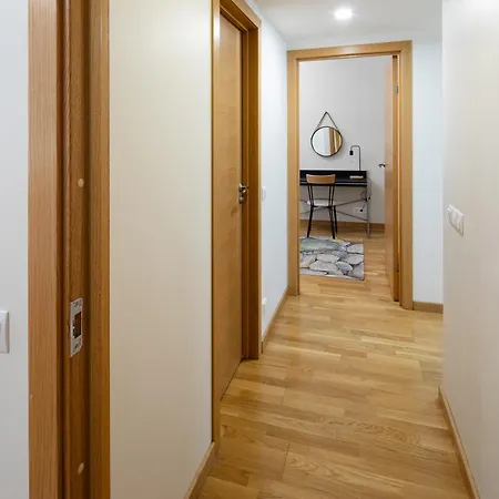 Apartment Embassy Center With Parking