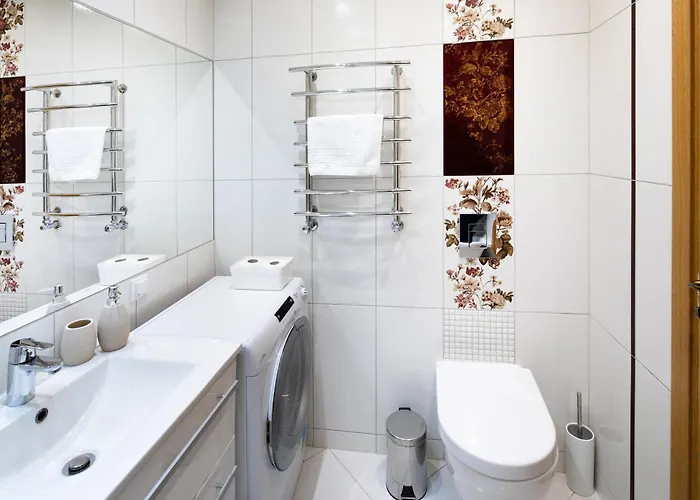 Dzīvoklis Embassy Center With Parking *