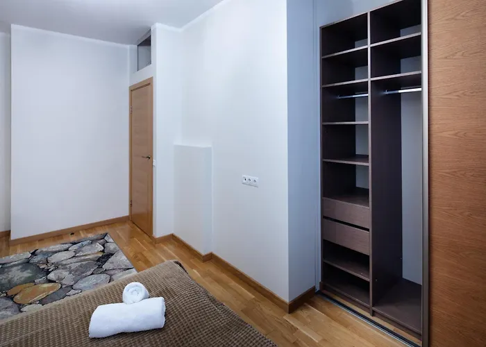 Dzīvoklis Embassy Center With Parking