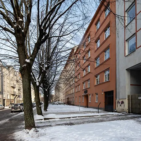 Daire Embassy Center With Parking *